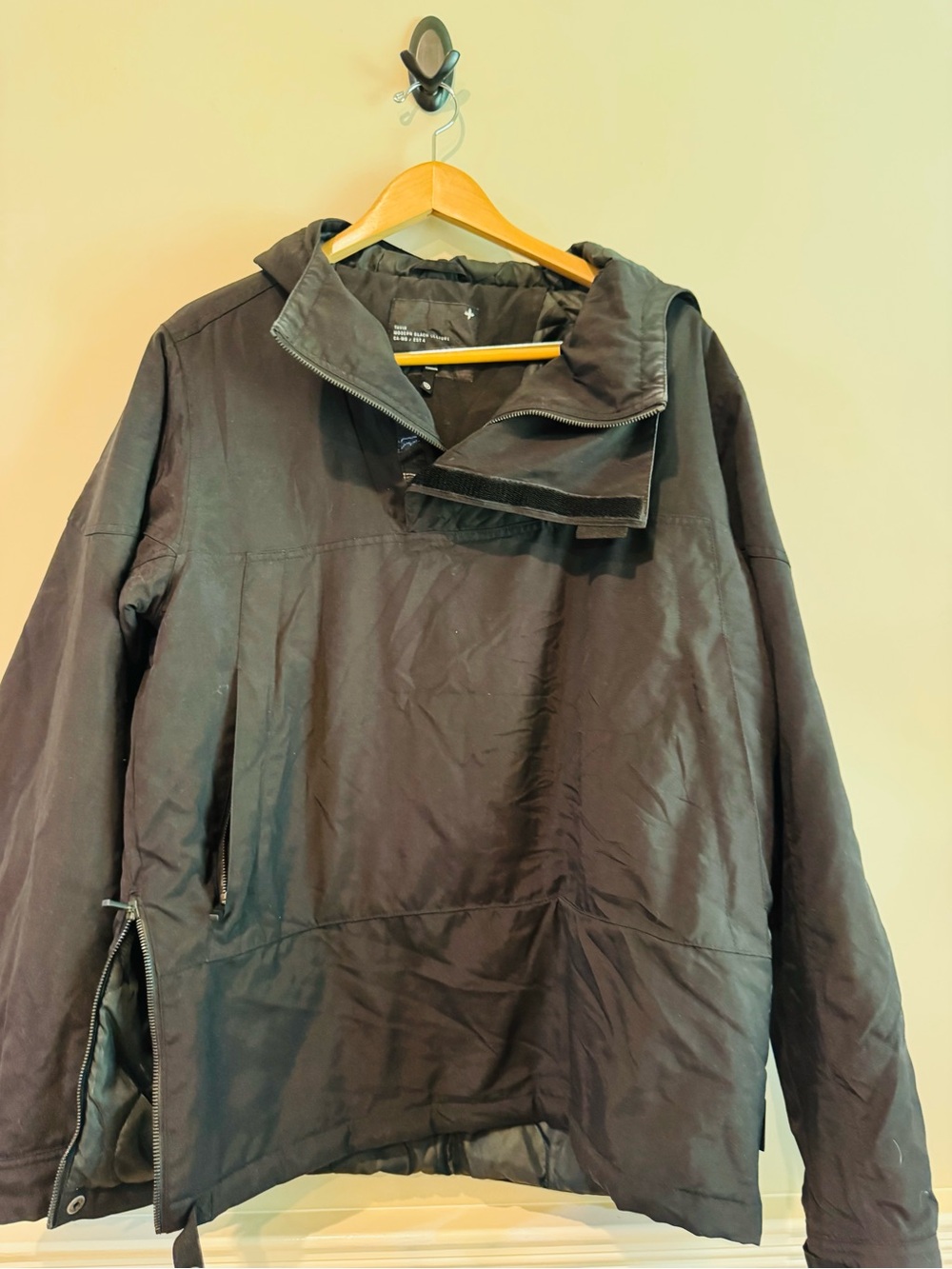 Tavik Men's Black Pullover Jacket Windbreaker with High Collar